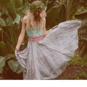 RARE!! Free People Amanda Handkerchief Embroidered Maxi 100% Cotton Medium